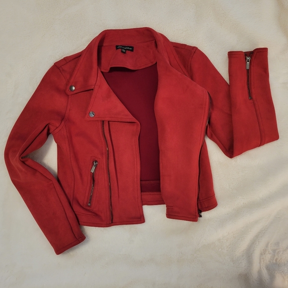 Beautiful Jacket - Picture 3 of 4